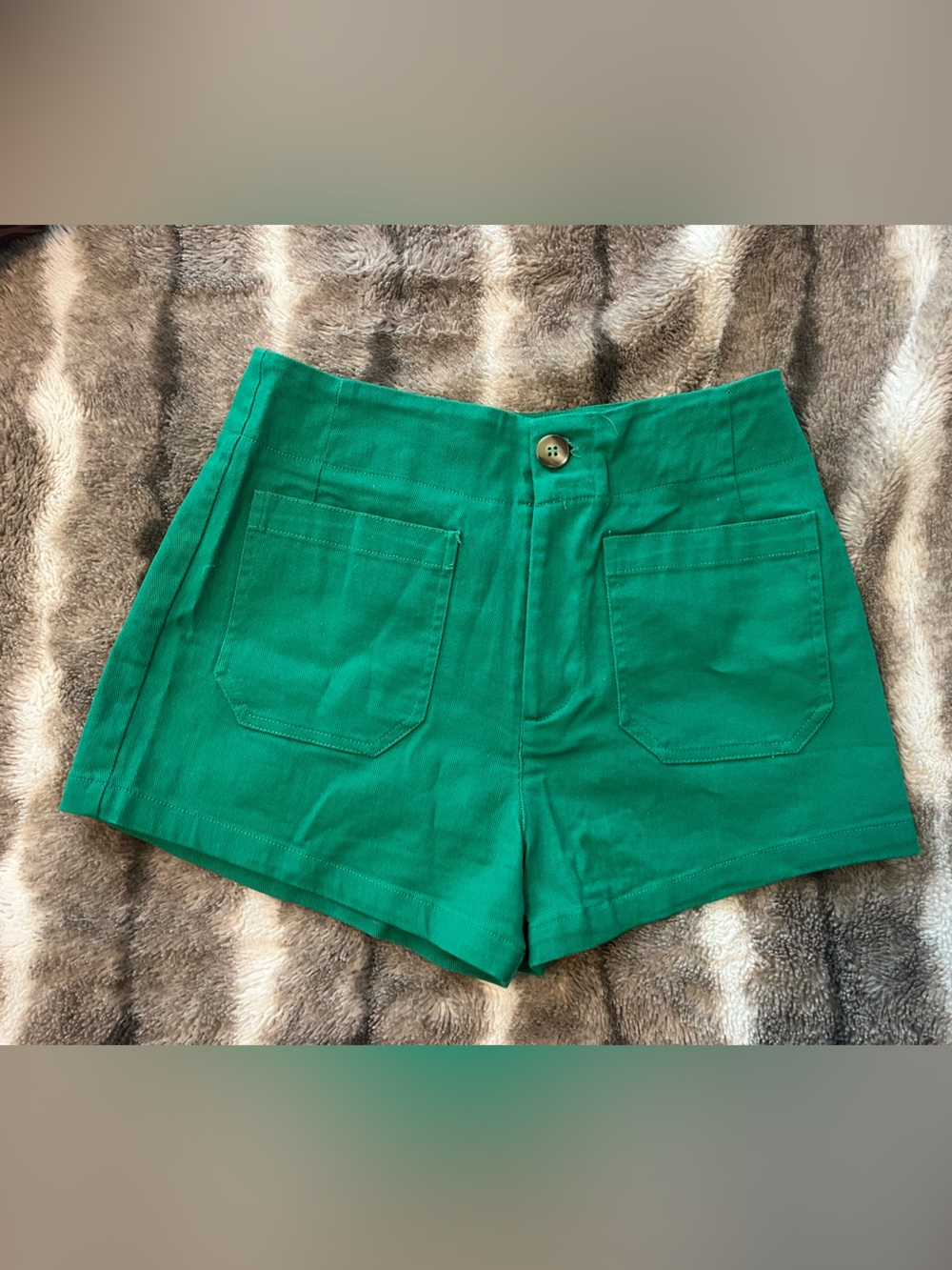 Staccato Emerald Green High-Waist Pocket Shorts
